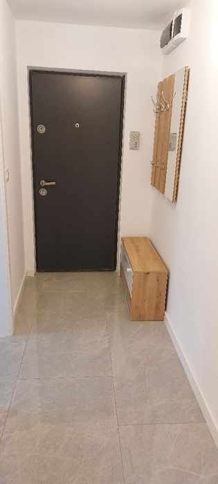 Apartament cu 2 camere de închiriat ,  recent renovat si utilat.