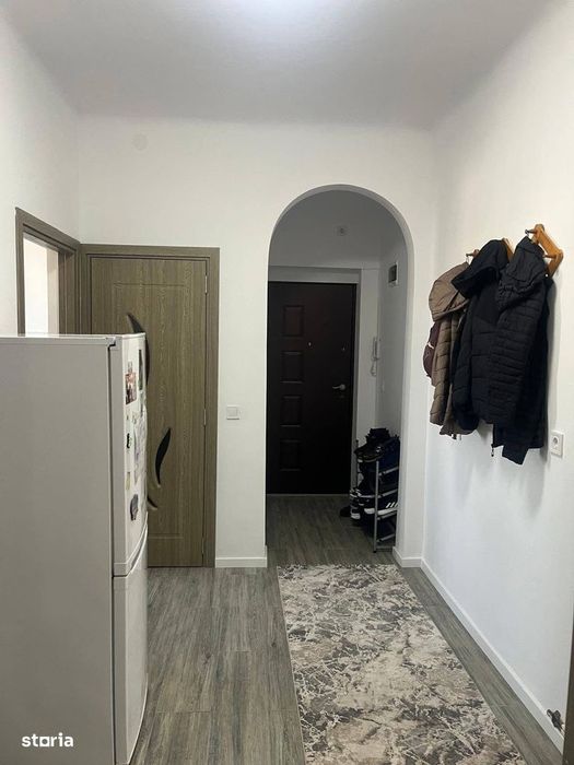 De vanzare apartament cu 2 camere, mobilat și utilat, etaj intermediar