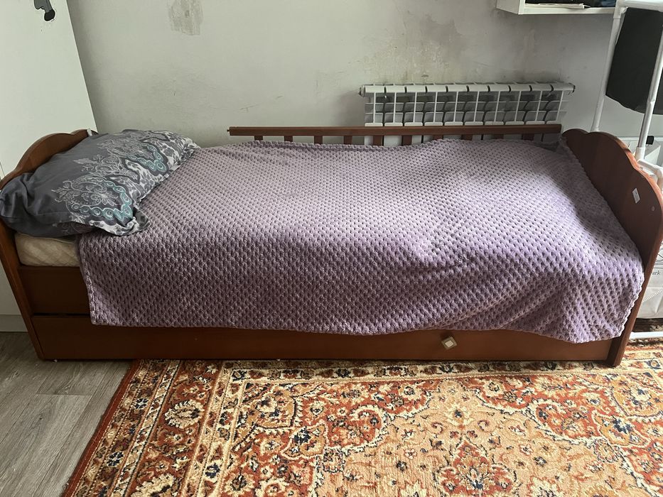 Продам детскую кровать, без манежа