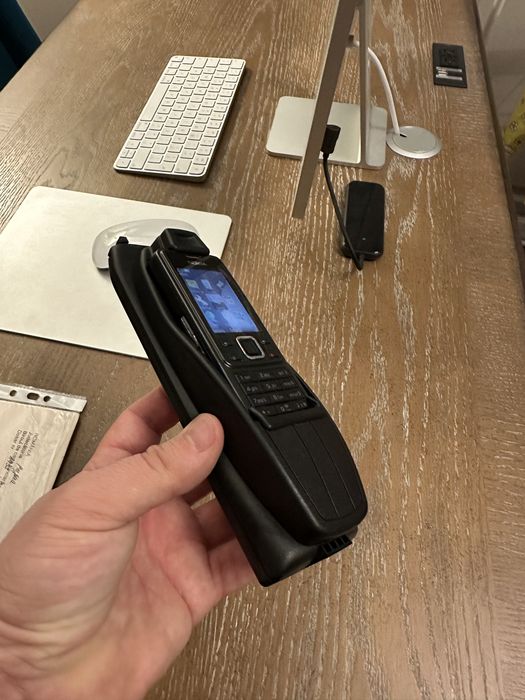 Adaptor snap-in BMW pentru nokia 6300.