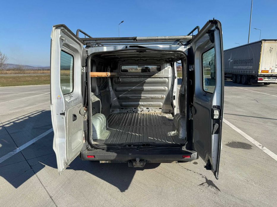 Renault Traffic 2003 1.9 dCi, 362.000 km Reali