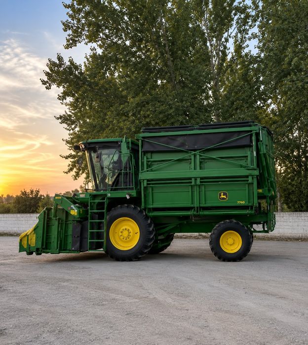 Paxta terish mashinasi, JOHNDEERE