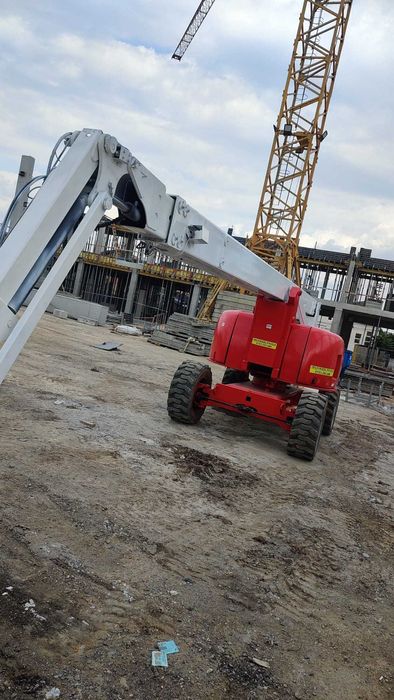 Nacela cu brat articulat diesel 26 m 4x4 HAULOTTE HA260PX telescopica