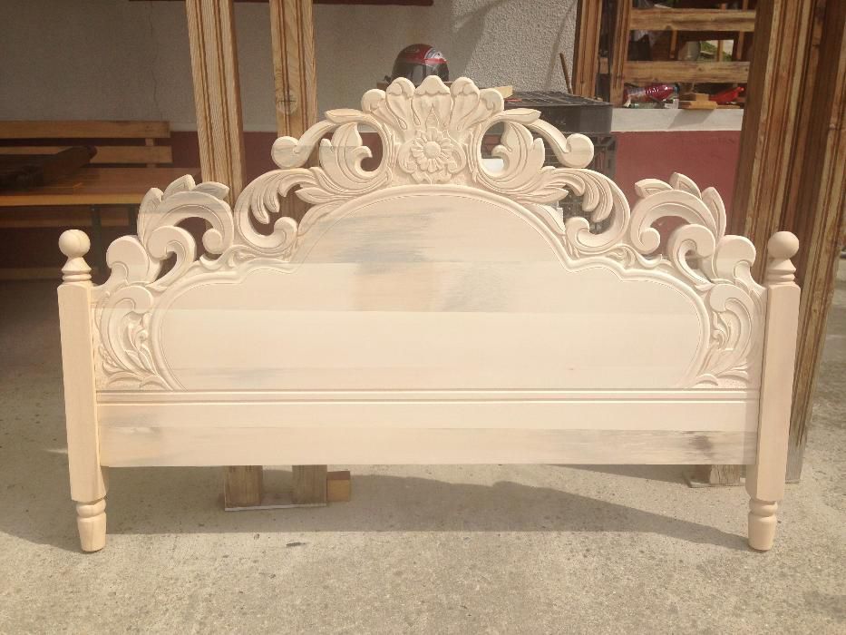 Pat dormitor sculptat