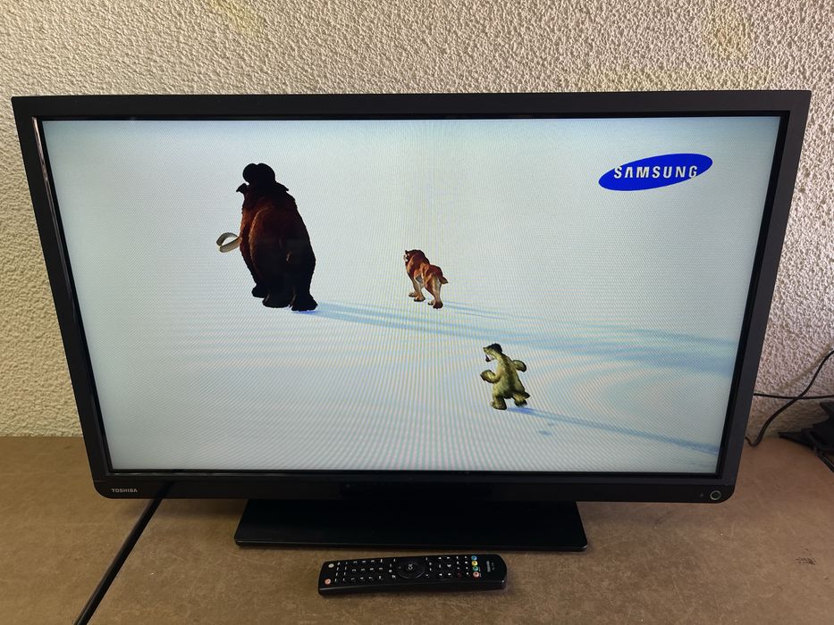 Телевизор TOSHIBA LED 32“ - 32W1343DG