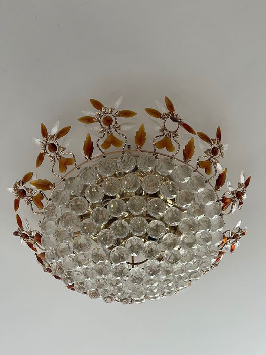 Люстра (5 микрорайон)