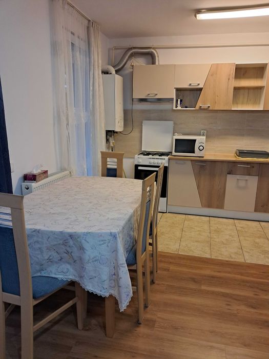 Inchiriez apartament 2 camere Florești