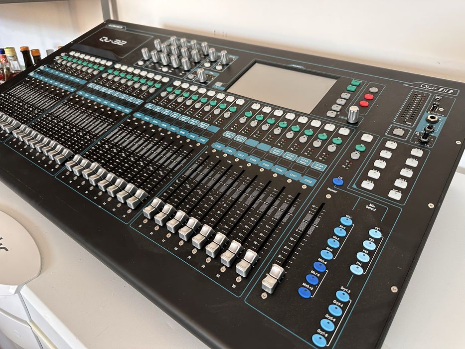 Mixer digital Allen&Heath QU32