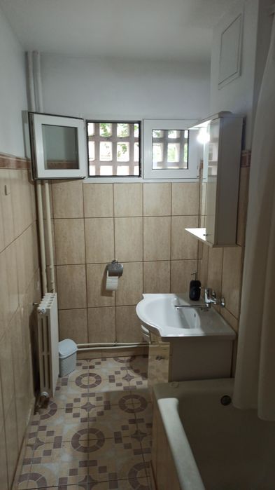 PF închiriez ap. 2 cam, Podul Roș, Splai Bahlui Et 1