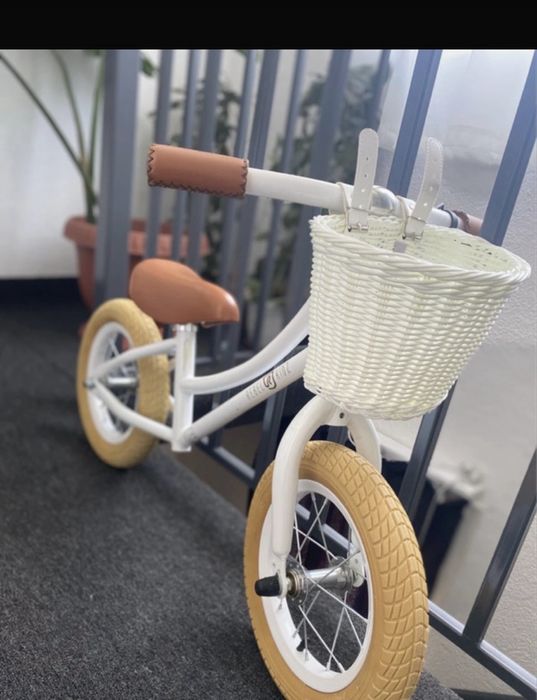 Bicicleta de echilibru