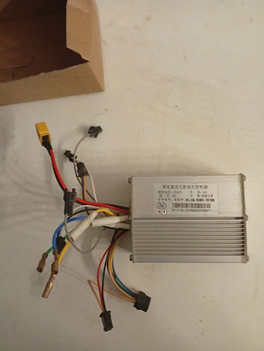 Controller 60v 25 ah  doar testat funcționează perfect  apropale Nou