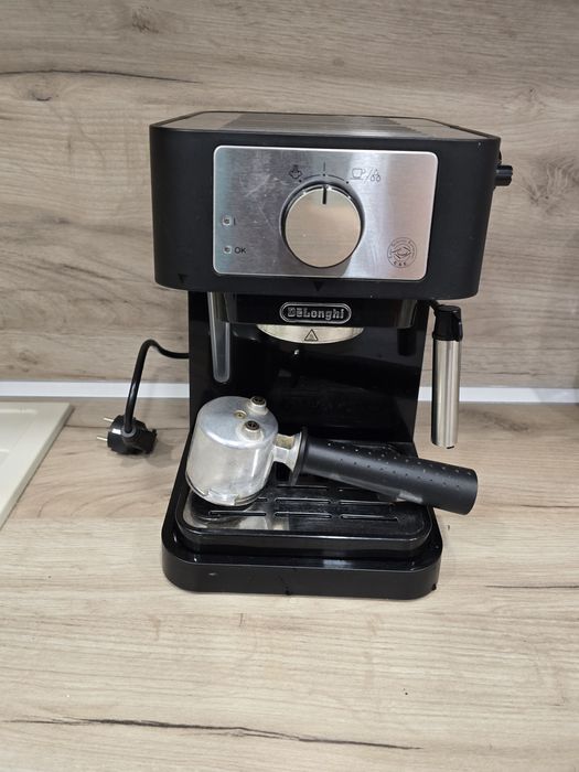 Кафемашина DeLonghi EC260.BK