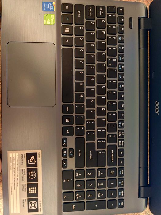 Laptop Acer Aspire + Mouse Logitech CADOU