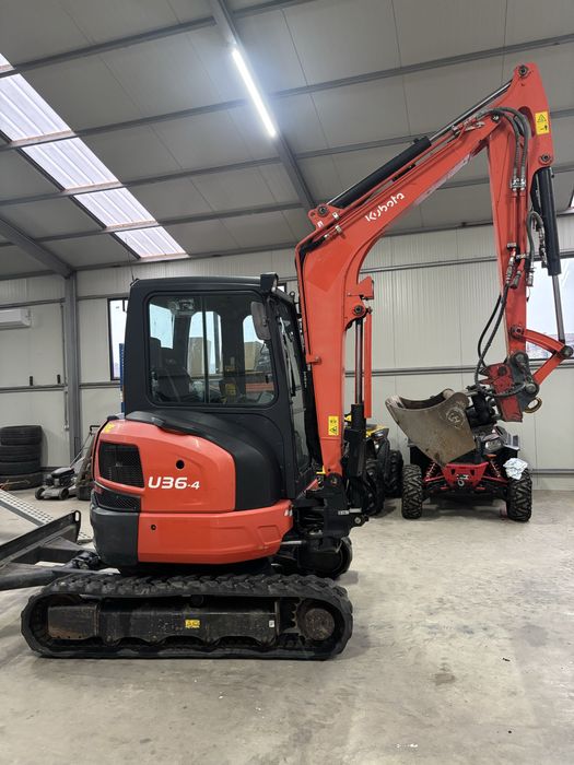 Miniexcavator KUBOTA U36-4 2019 / 2.300 ore / accept variante