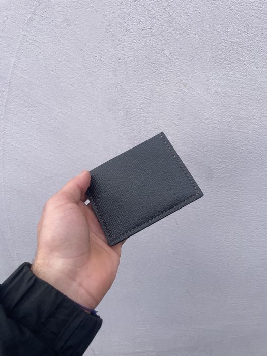 Port card din piele naturala lucrat manual