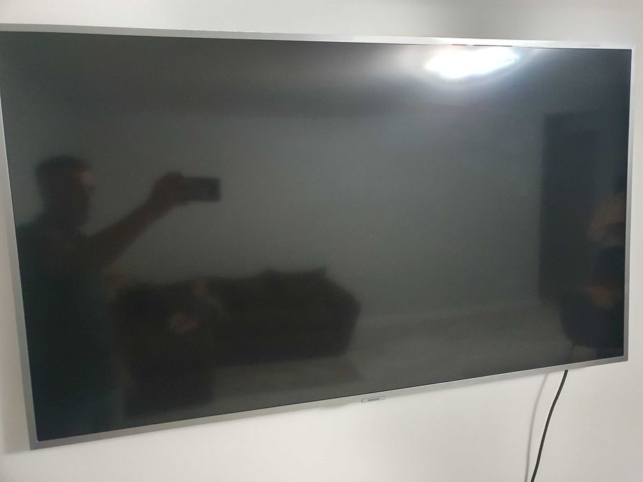Televizor SAMSUNG QLED 128 cm ++ Soundbar Samsung