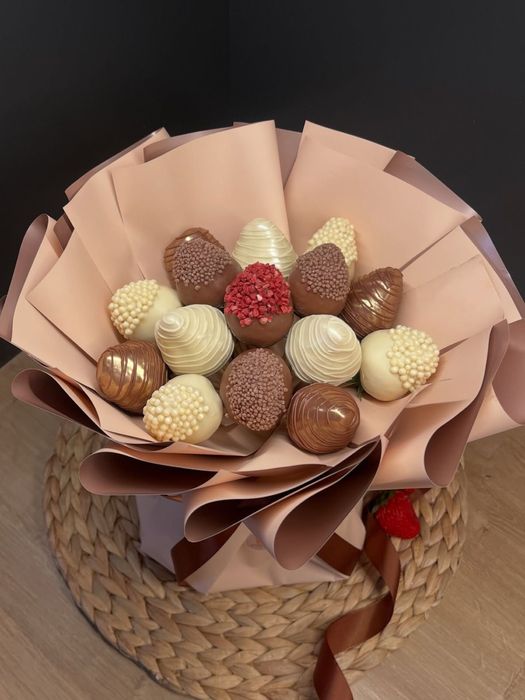 клубника в шоколаде