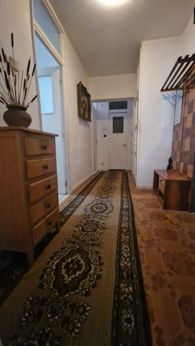 Vând apartament 2 camere zona MB