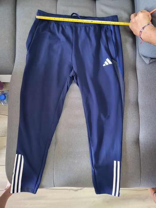 Чисто нов оригинален мъжки екип Adidas