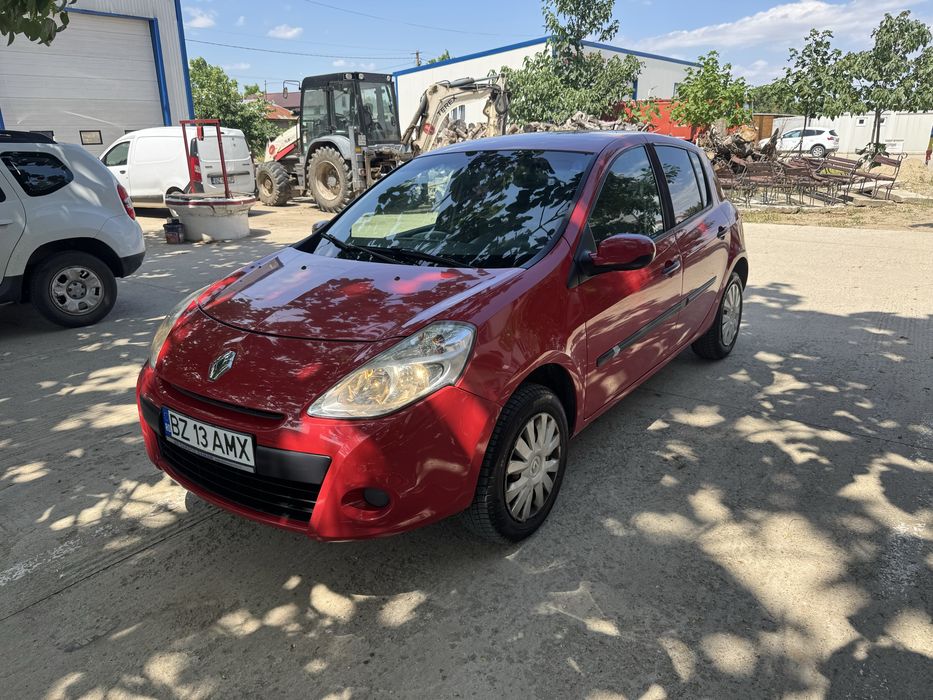 RENAULT Clio