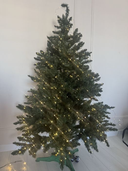 Продам елку  искуственная