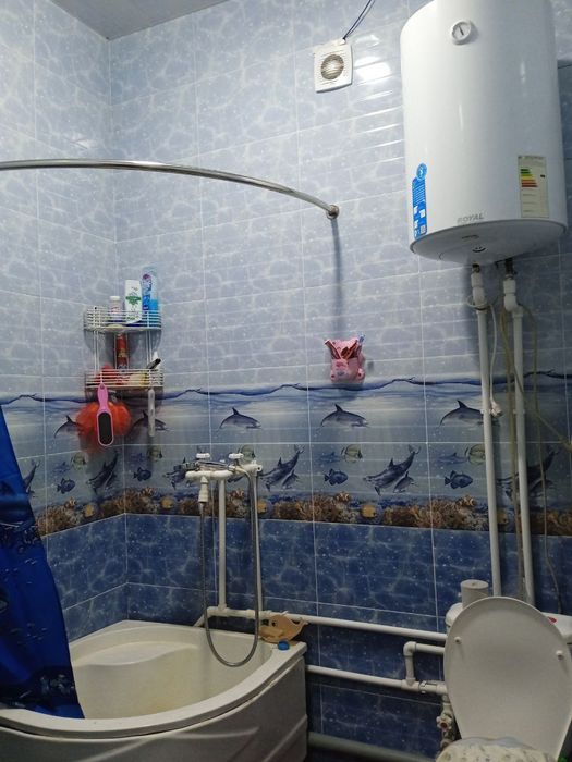 1 xonali uy sotiladi