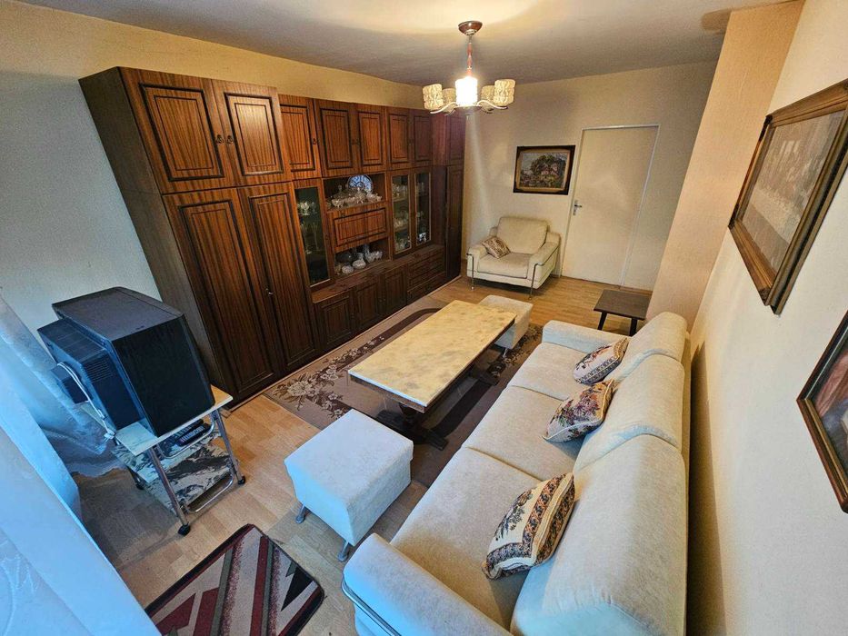 Продава се Тристаен апартамент в Русе, Възраждане - 100 кв.м за 1099 €/кв.м - Снимка #3