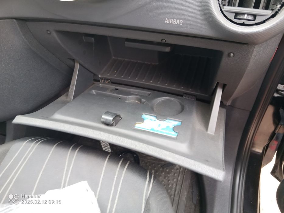 Продавам opel corsa d 1.2 бензин на части