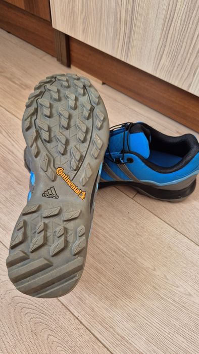 ADIDAS Terrex Swift R2