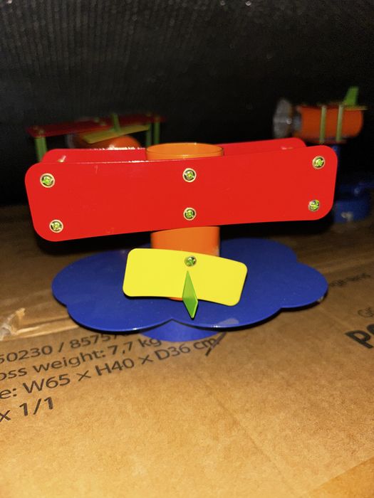 Lustra si  veioza  model avion