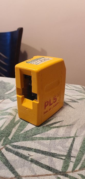 Лазарен нивелир PLS 2