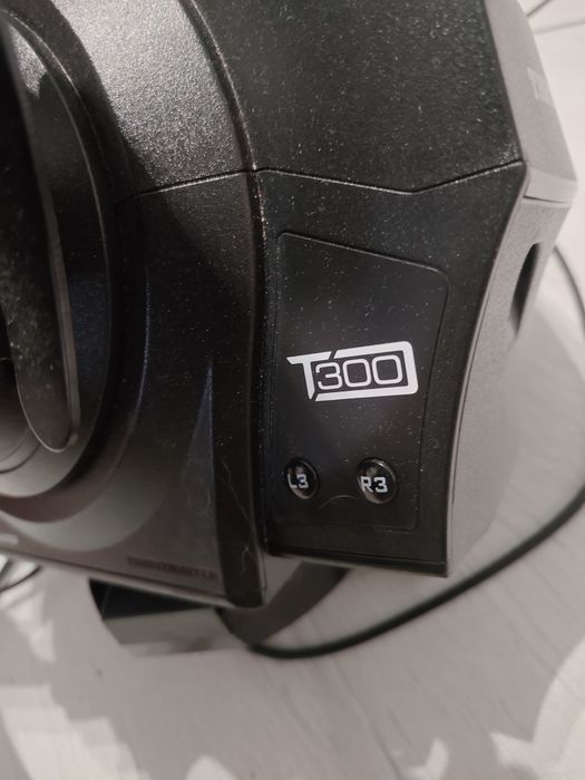 Volan Gaming T300 thrustmaster