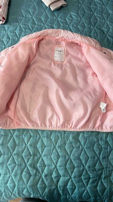 Продавам комплект от 2 детски якета Sinsay, размер 92