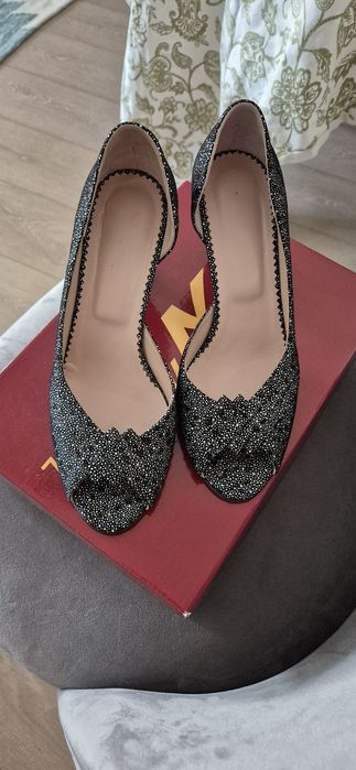 Pantofi cu toc - piele naturala