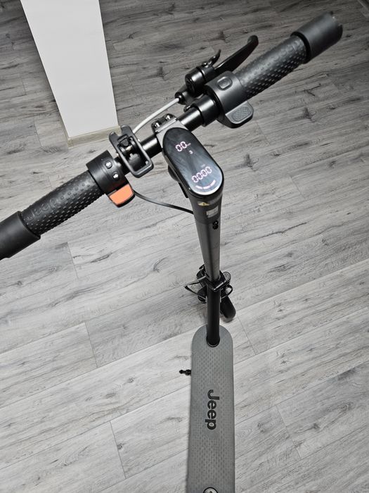 Trotineta electrica JEEP ca noua