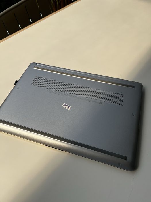 Продам ноутбук HP 14s