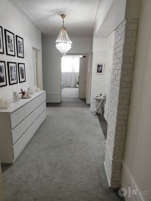 Продажа 3в4 с ремонтом,мебелью,техникой,82кв.м. Улица Бобура.