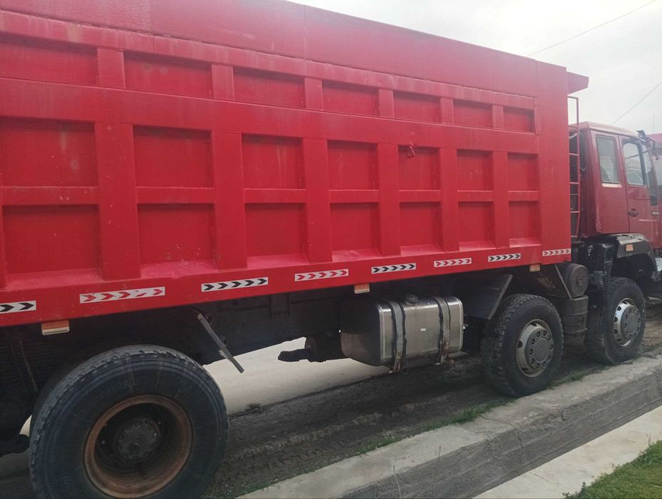 HOWO SITRUCK сораканошка сотилади