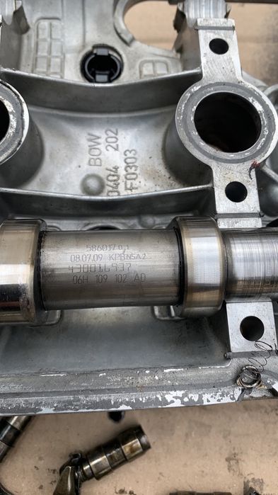 Ax cu came ,capac ,tacheții+culbutori