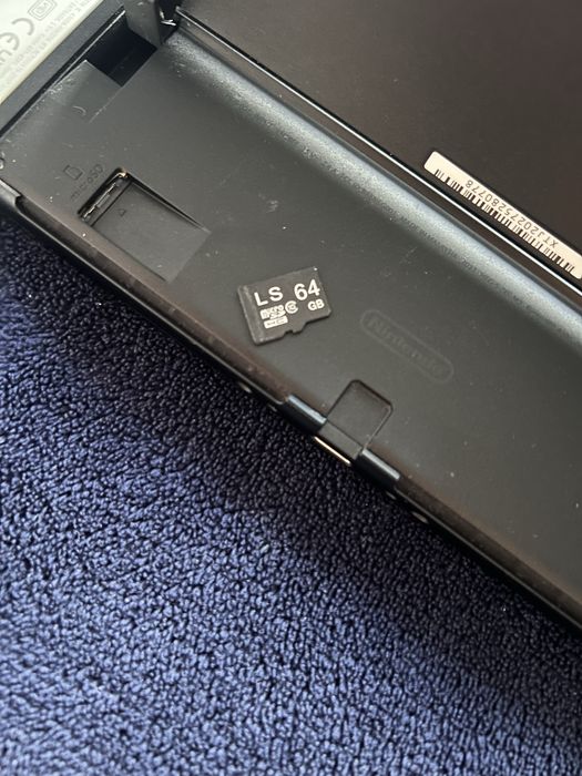 Nintendo oled бял цвят