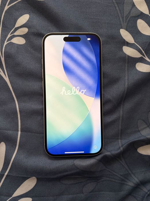 iPhone 16 alb 128 GB 96% (utilizat, eSIM)