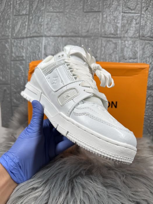 Louis Vuitton Alb White Box Cutie