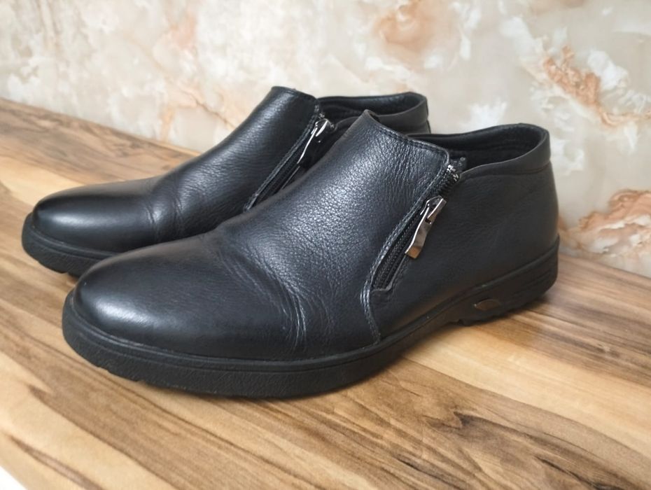 Продам ботинки б/у