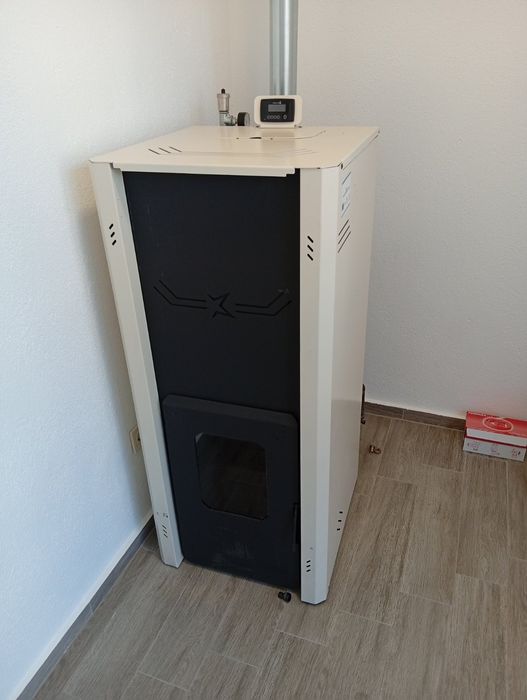НОВО!!! Пелетна камина с водна риза Firestar W18 - 18 kW