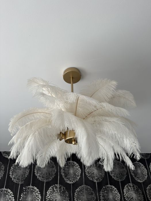 Candelabru pene de strut