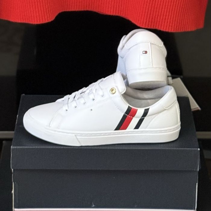 Оригинал Tommy Hilfiger женский свитшот