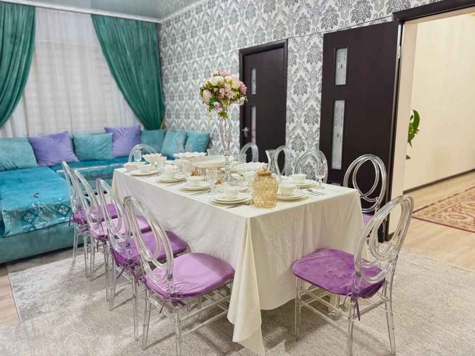 Аренда столов стульев шатров