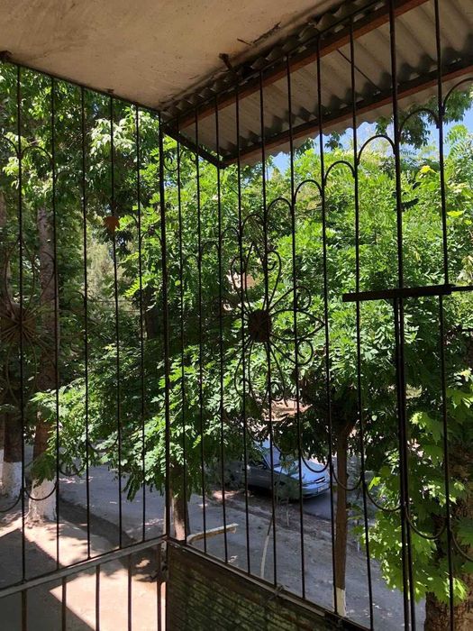 Уютная 2-комнатная квартира в кирпичном доме в центре Ферганы.