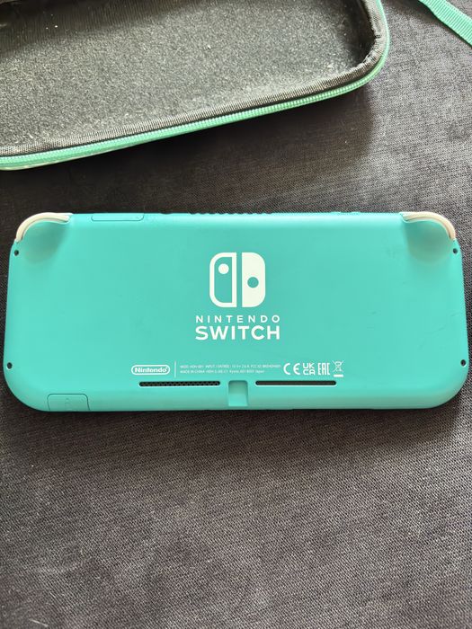 Nintendo Switch Lite (+Zelda BOTW/Hogwarts Legacy)