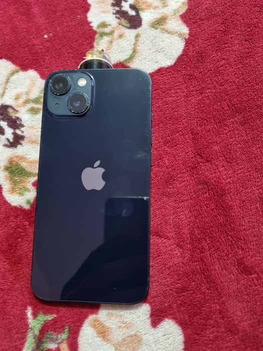 Iphone 13 negru de 128 gb 77%bateria